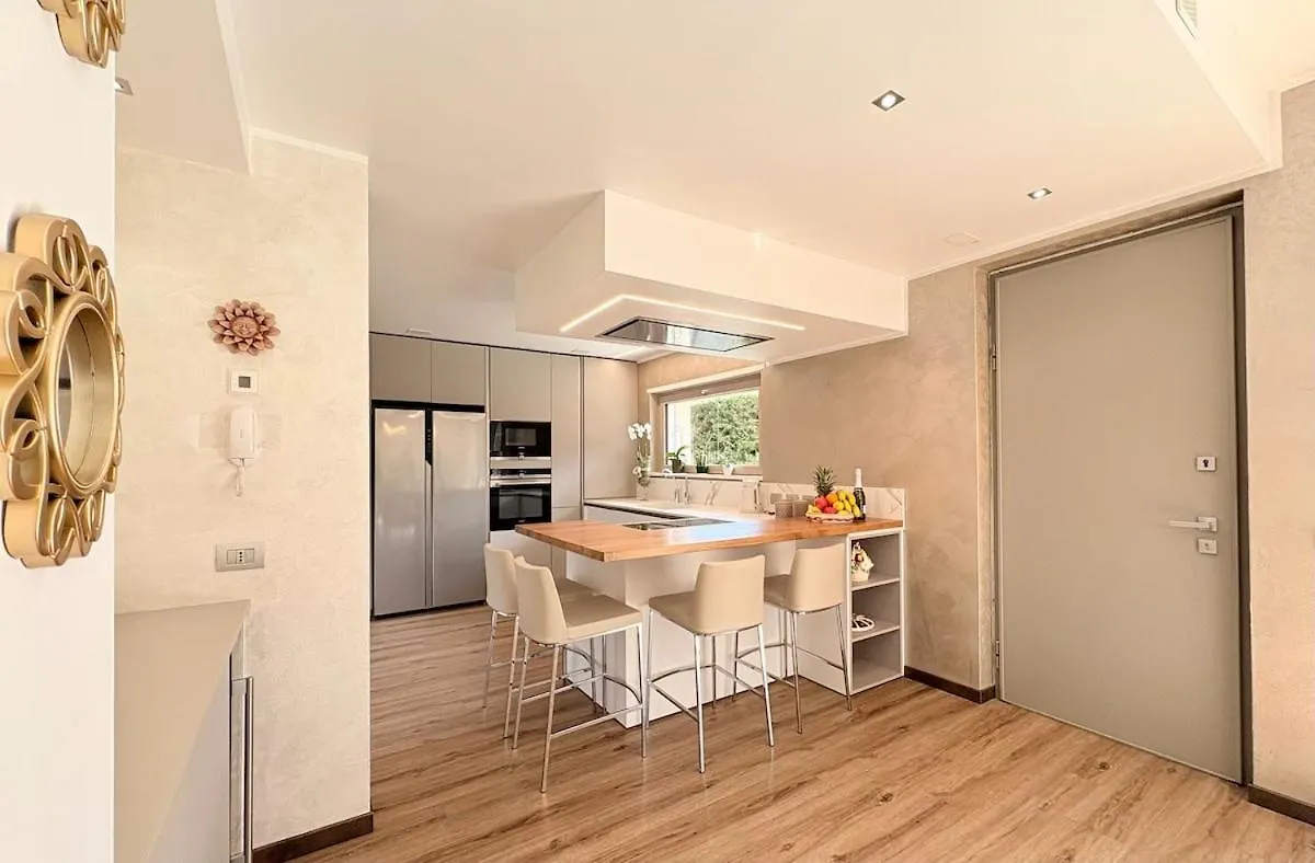 Serenity Villa - Lake Como Colico 0*,  Ιταλία